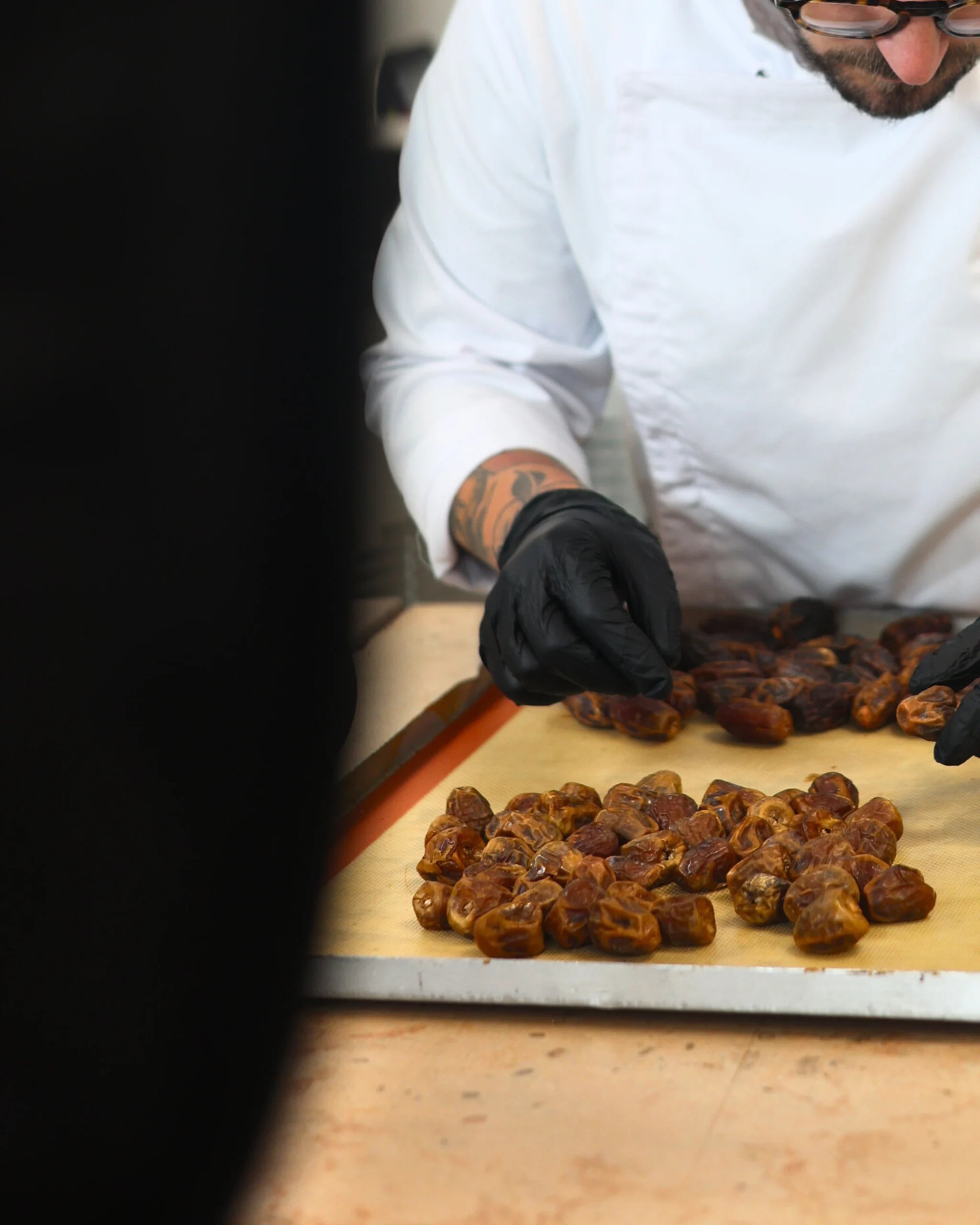 chef prépare les dattes